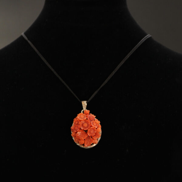 charm-fiori-in-corallo-rosso