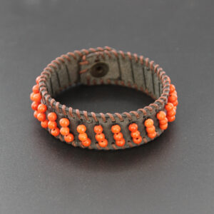 bracciale-sfere-in-corallo-rosso-e-cuoio